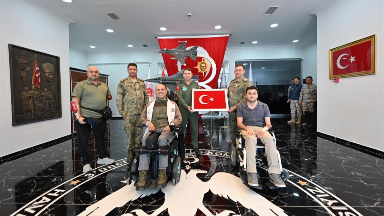 Gaziler, Türk Yıldızları ve SOLOTÜRK’le Gökyüzünde Buluştu