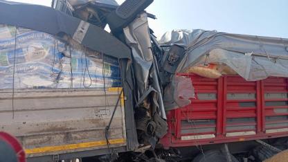 KADINHANI’NDA 4 TIR ÇARPIŞTI: 1 ÖLÜ, 2 YARALI