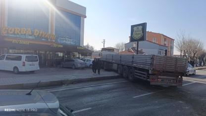 Karapınar'da Tır Faciası Ucuz Atlatıldı: Park Alanına Daldı!