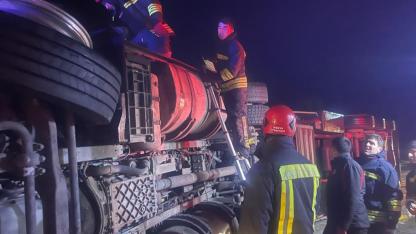 Konya Kulu'da Tır ile Otomobil Çarpıştı: 2 Yaralı