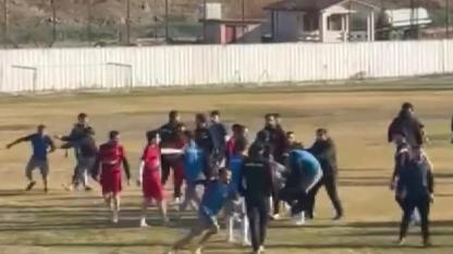 KONYA’DA BAL MAÇI KAVGAYA DÖNÜŞTÜ: 5 YARALI