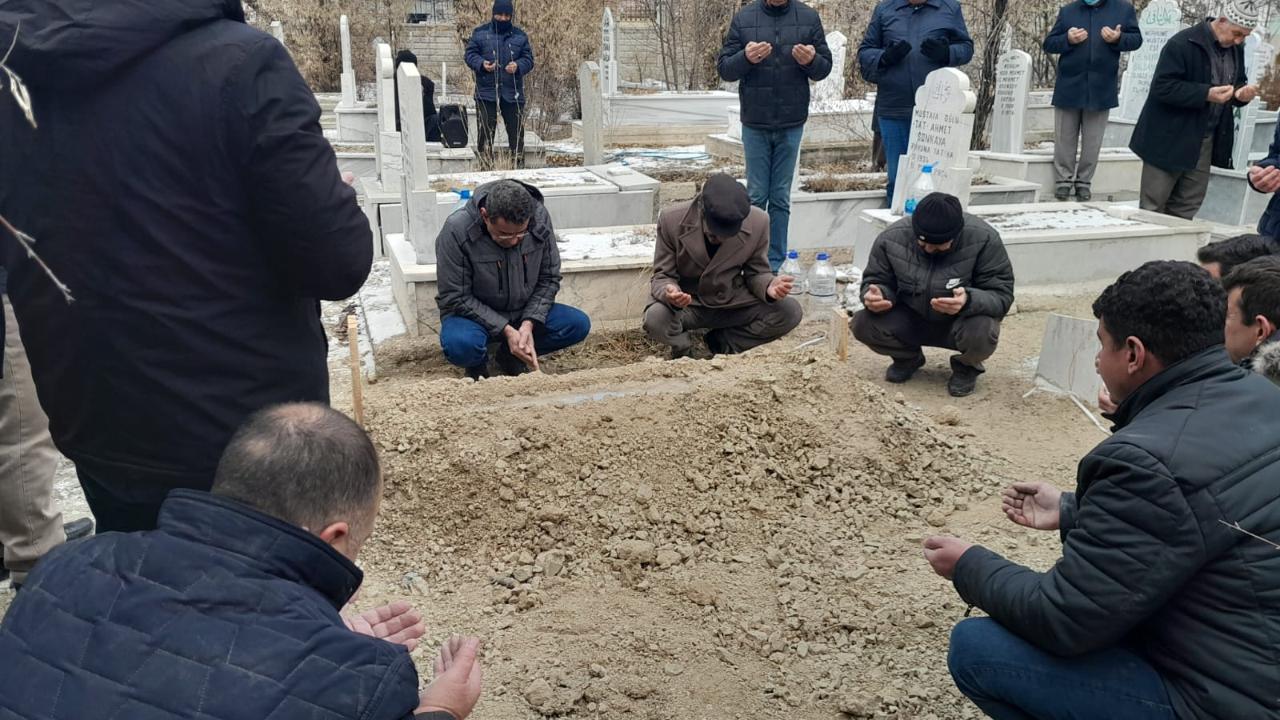 Yeşilpınar Gazetesi’nin Acı Günü: Mübahat Türkmen Dualarla Uğurlandı
