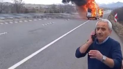 KONYA-ANTALYA YOLUNDA MİNİBÜS ALEV ALEV YANDI