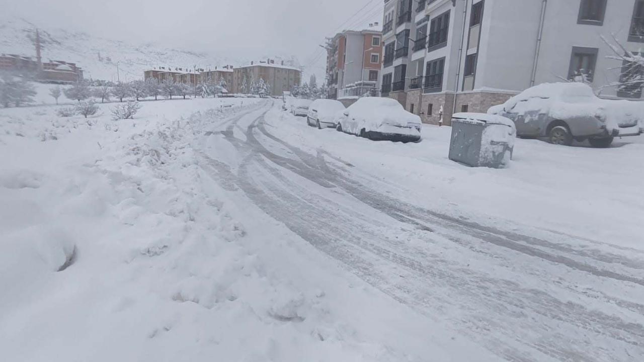 Konya'da 15 İlçede Eğitime Kar Engeli
