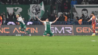 Konyaspor Lideri Devirdi: Konya’da Zafer Gecesi!