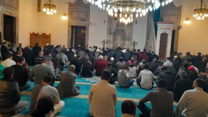 Karapınar'da Kadir Gecesi Dualarla İdrak Edildi