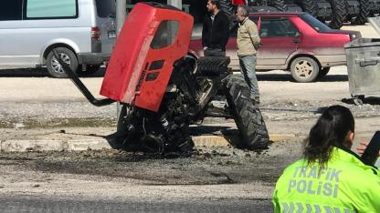Konya Ereğli'de Feci Kaza: Traktör İkiye Bölündü