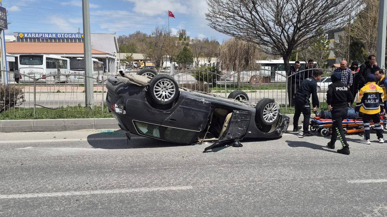 Karapınar'da Trafik Kazası: 2 Kişi Yaralandı