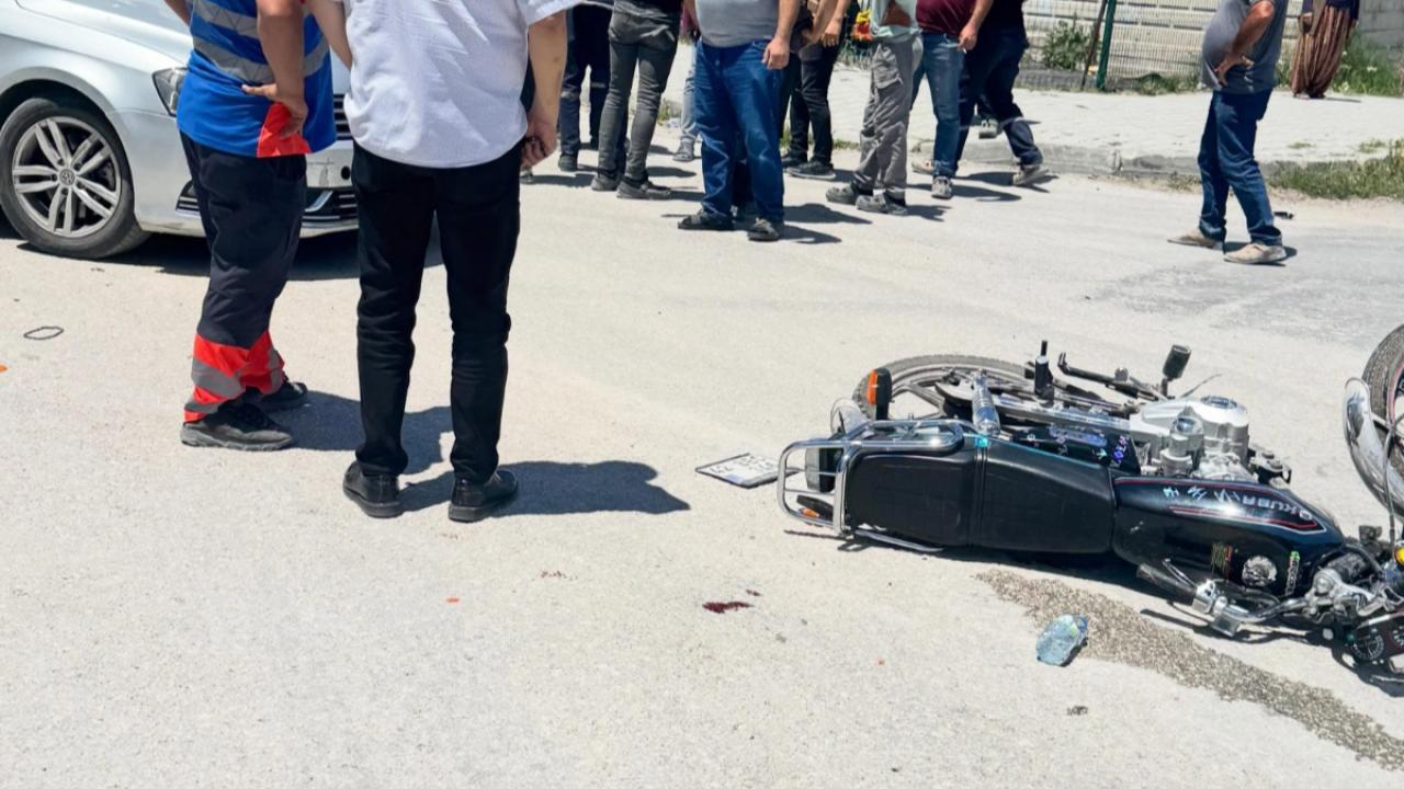 Karapınar'da Trafik Kazası: İki Kişi Yaralandı