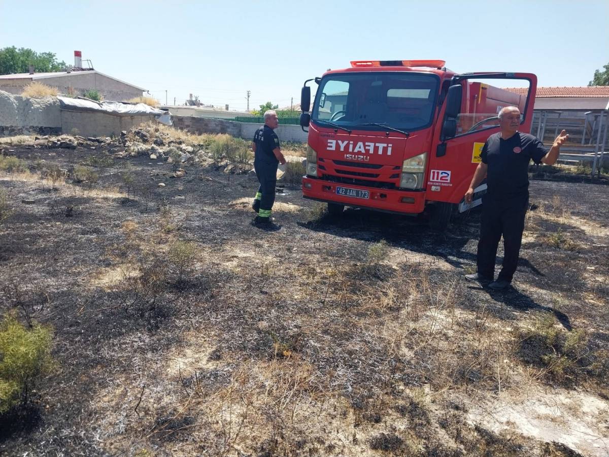 Karapınar’da Korkutan Ot Yangını Ucuz Atlatıldı